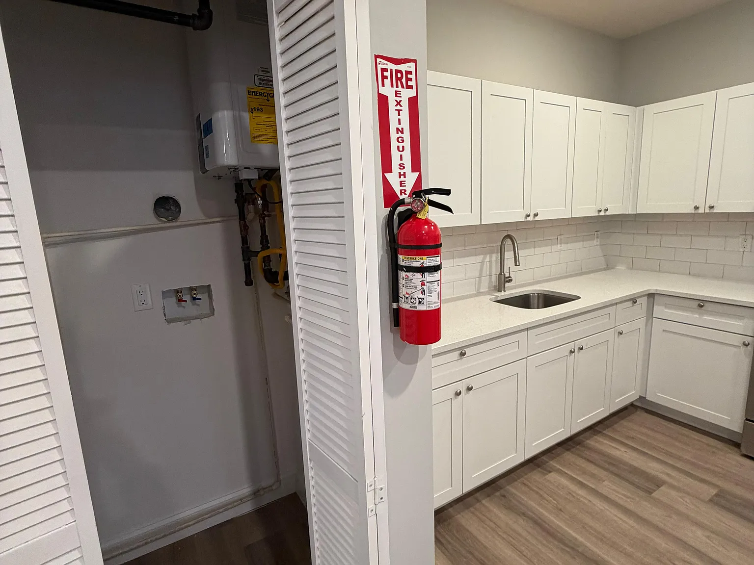 2 bed, $1,963 — Photo 3
