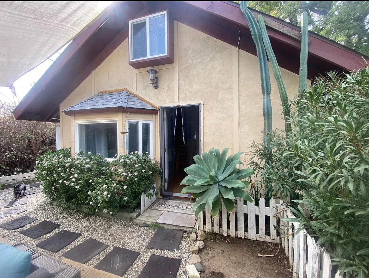 Platt Ave, Woodland Hills — Photo 2