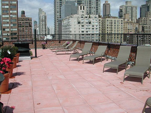 ROOF DECK