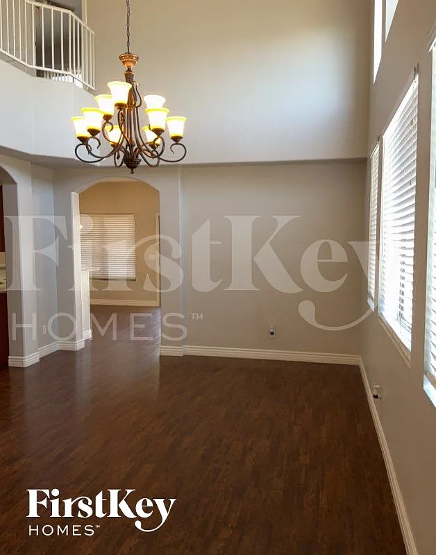 3 bed, 2.5 bath, 1428 sqft, $2,060 — Photo 4