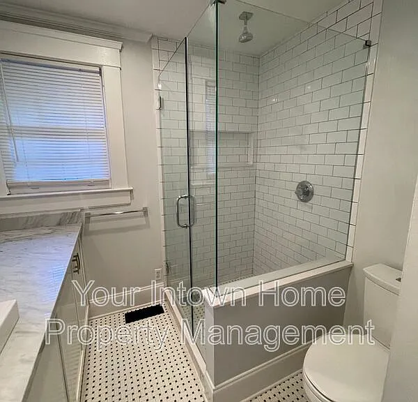 766 Saint Charles Ave NE #3 — Photo 16