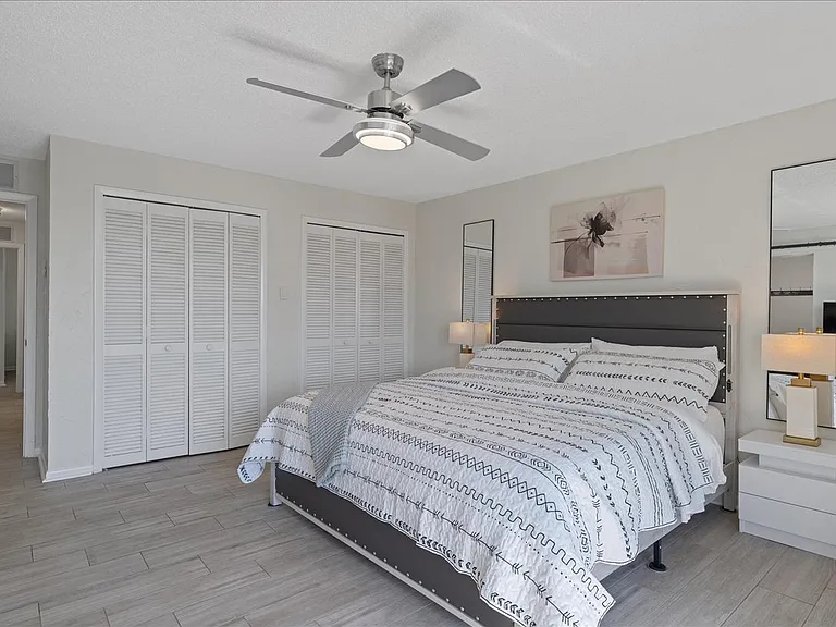 1 Windrush Blvd #98 — Photo 38