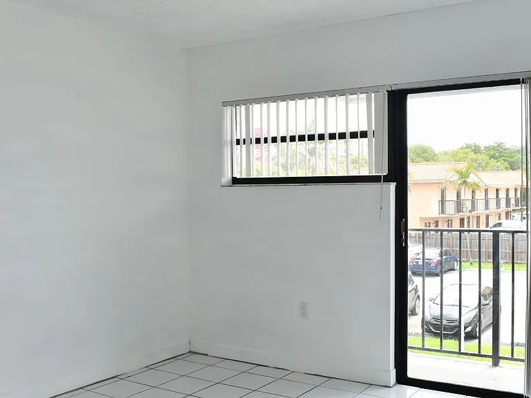 8001 NW 7th St #16 — Photo 20
