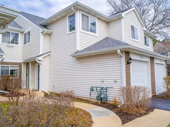 1120 E Cambria Ln N, Lombard, IL 60148