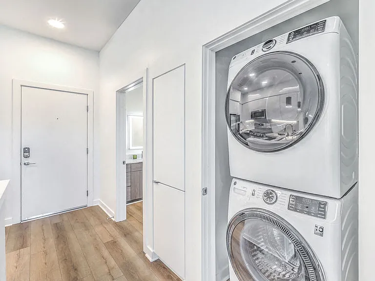 Ariva Luxury Residences — Photo 33