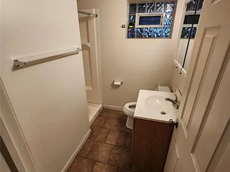 158 Chesterfield Rd — Photo 10