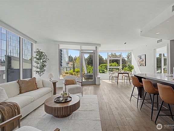 4th image of 188 Bellevue Way NE #312