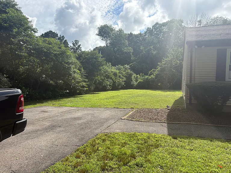 500 Dry Bridge Rd #1 — Photo 3