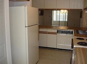 4th image of 420 Terrace Hill Blvd
