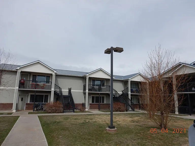 1513 Palmer Apts #201-212 — Photo 2