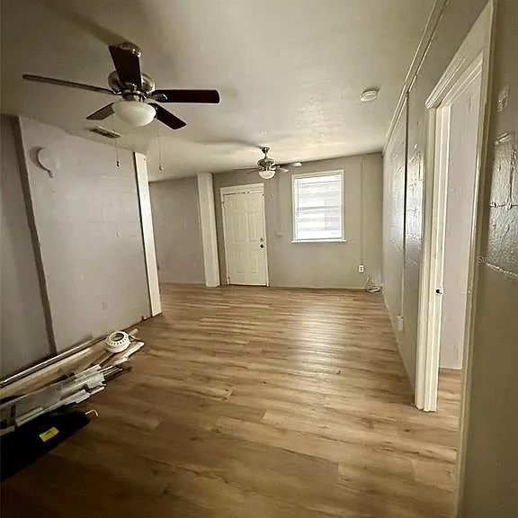 649 NE Waldo Rd — Photo 2