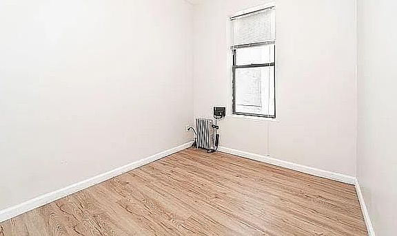 4th image of 22-67 42nd St #3R
