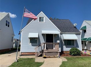 6106 Snow Rd, Parma, OH 44129