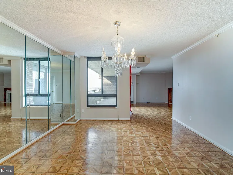 1800 Old Meadow Rd #1510 — Photo 5