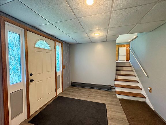 3rd image of 277 Woodside Ave
