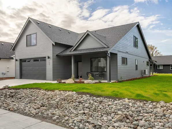 717 E 5th Street, Nooksack, WA 98276