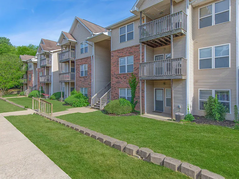 Millennium Apartments — Photo 6