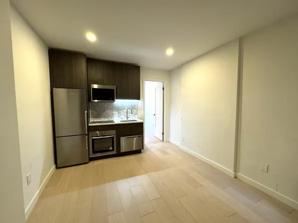225 E 25th St APT 4D, New York, NY 10010