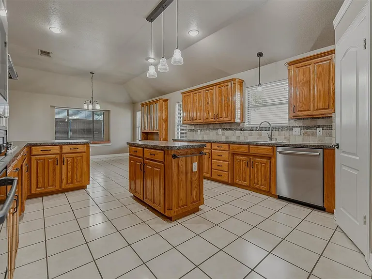 1801 Callender Hill Rd — Photo 8