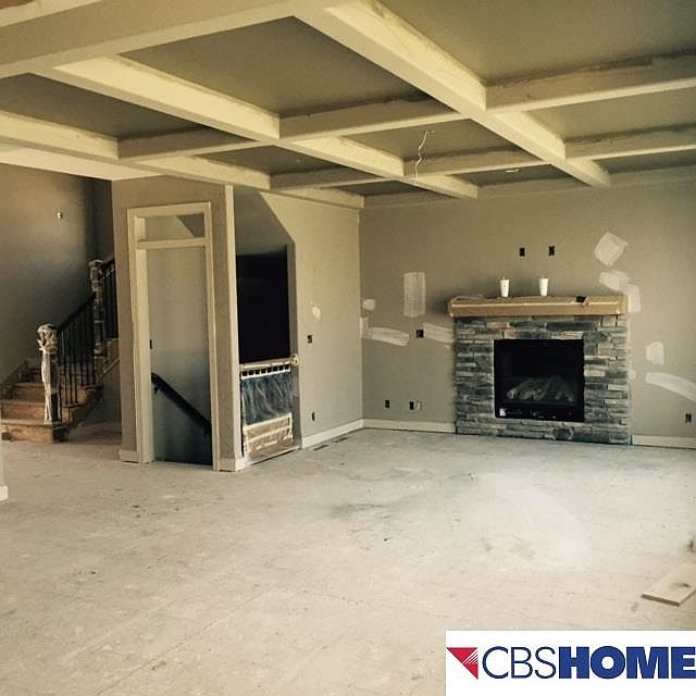 2nd image of 801 S 185th St