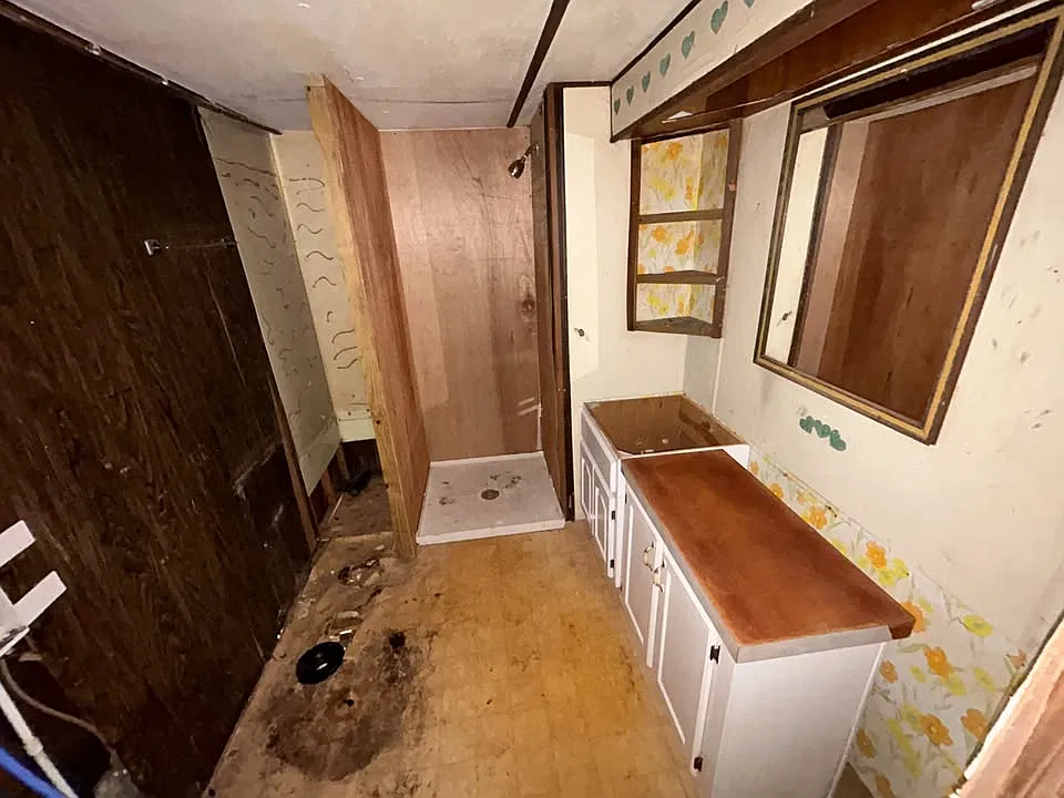 Fixer-Upper for Sale $500 — Photo 4