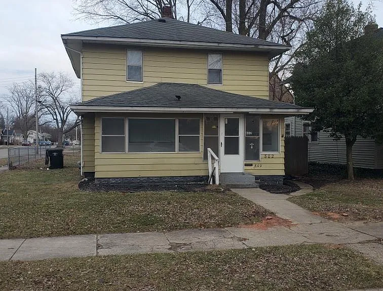 802 S 28th St — Photo 1
