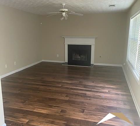3rd image of 7616 Pleasant Hollow Ct