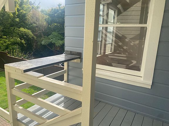 2nd image of 527 Eureka St