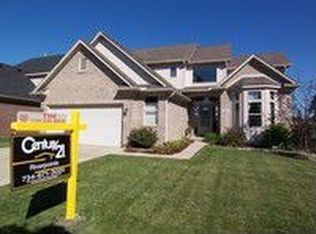 23570 Mabel Ct, Brownstown, MI 48183