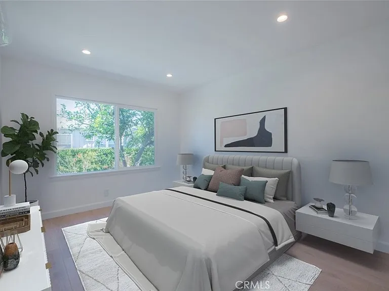 14418 Martha St — Photo 5