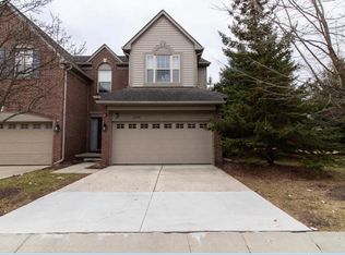 41301 N Maplewood Dr #57, Canton, MI