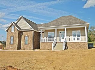 1732 Leaf Ln, Ashland City, TN 37015