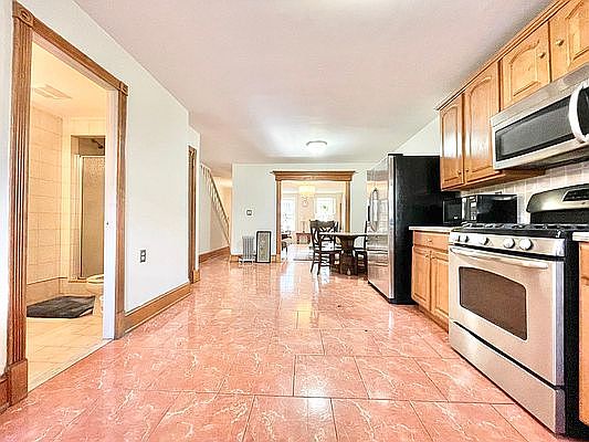 1st image of 645 Macon St #1