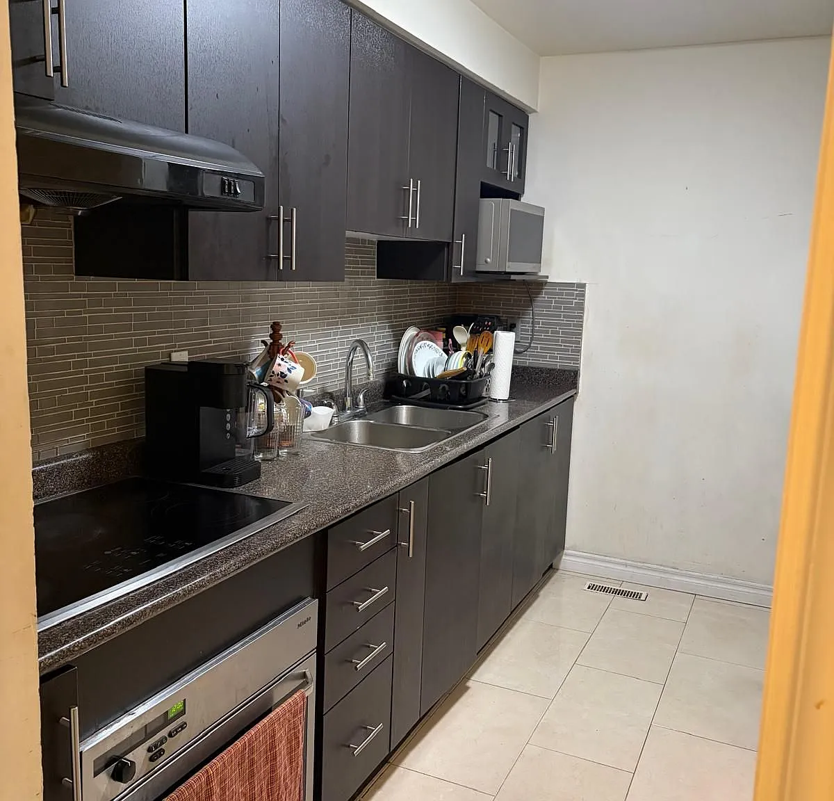 3 bed, $3,200 — Photo 4