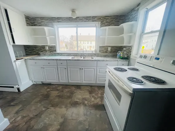 97 Wells St #2, Manchester, CT 06040