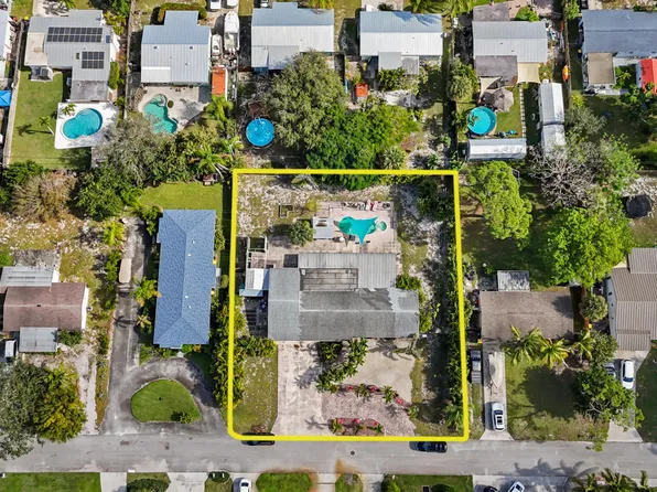 18989 SE Hillcrest Drive, Tequesta, FL 33469