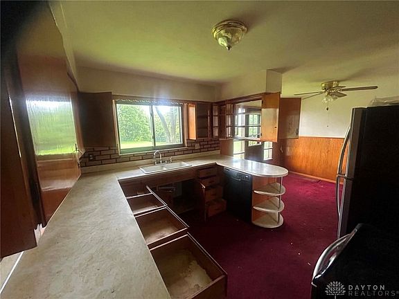 4th image of 4071 Carondelet Dr