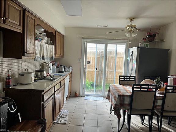 4th image of 4840 Halwell Dr