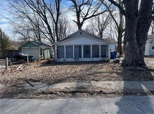 437 Choctaw St, Liberty, MO 64068
