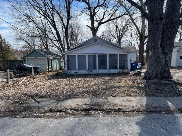 437 Choctaw St, Liberty, MO 64068