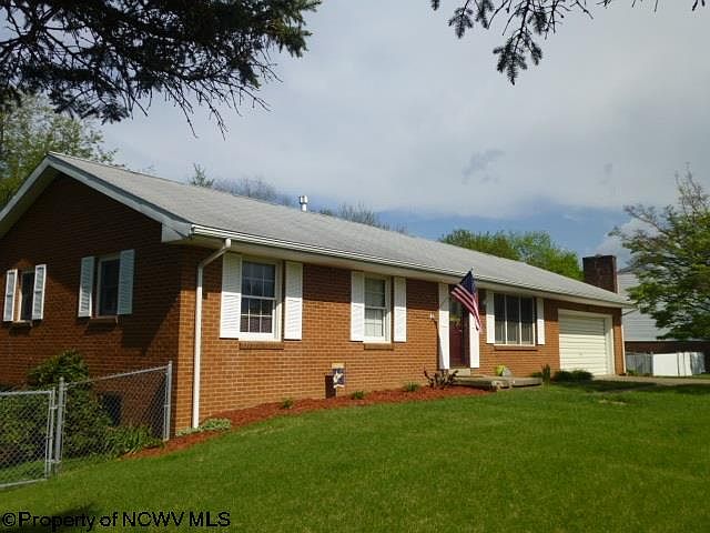 1st image of 176 Hilltop Dr