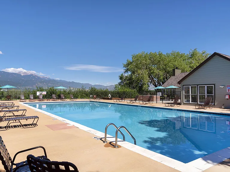 The Vue at Spring Creek — Photo 10
