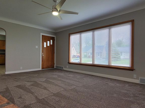 3rd image of 1335 O Ave NE