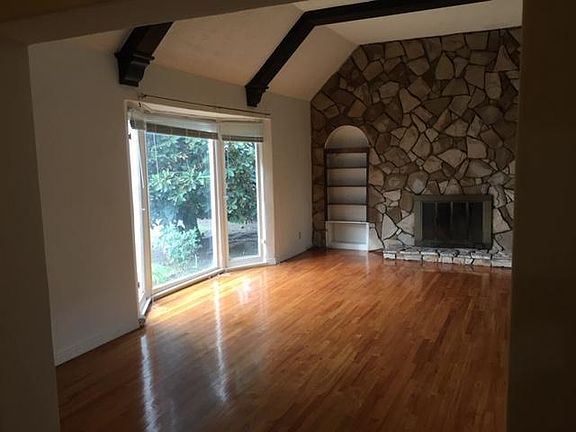 3rd image of 5230 Agnes Ave