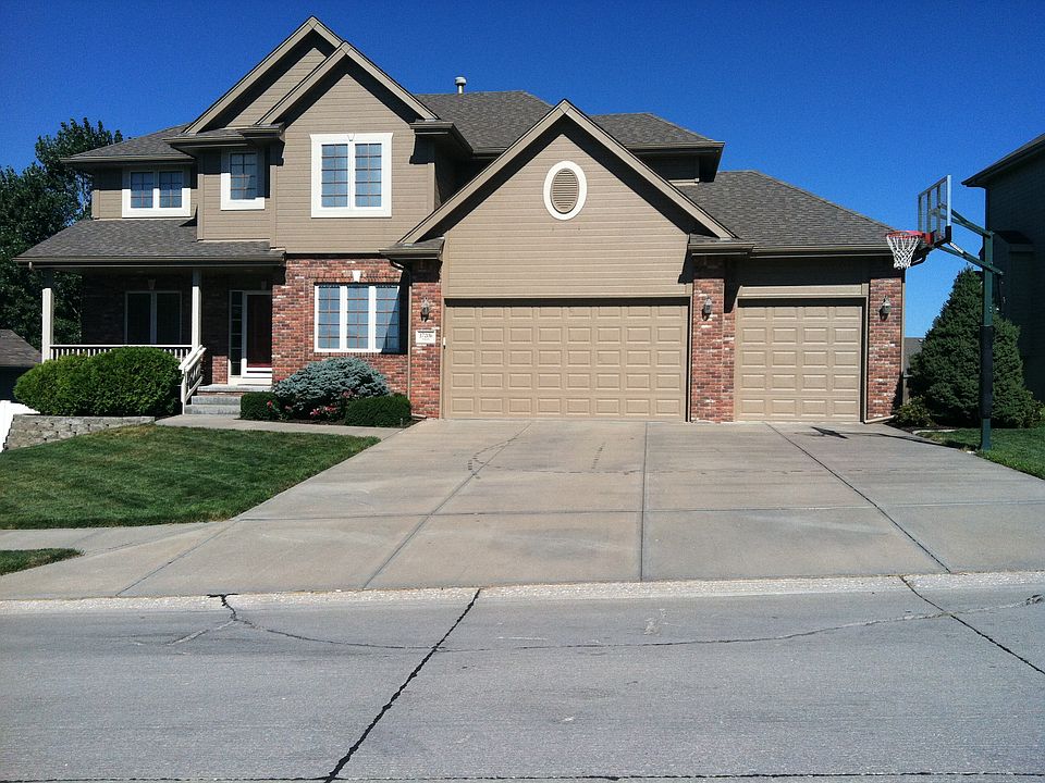 1st image of 17206 Franklin Dr