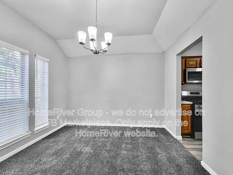 11915 Cottonwood Ln — Photo 4