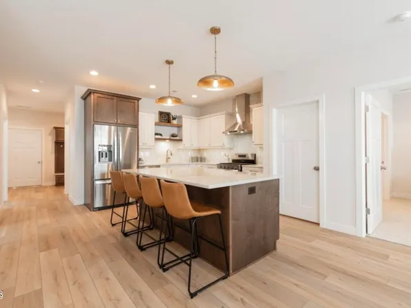 1121 Chippewa Loop NE, Mandan, ND 58554