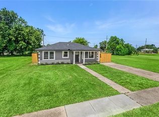 1802 Schnell Dr, Arabi, LA 70032