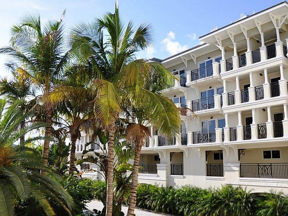 2nd image of 3500 Ocean Dr #105