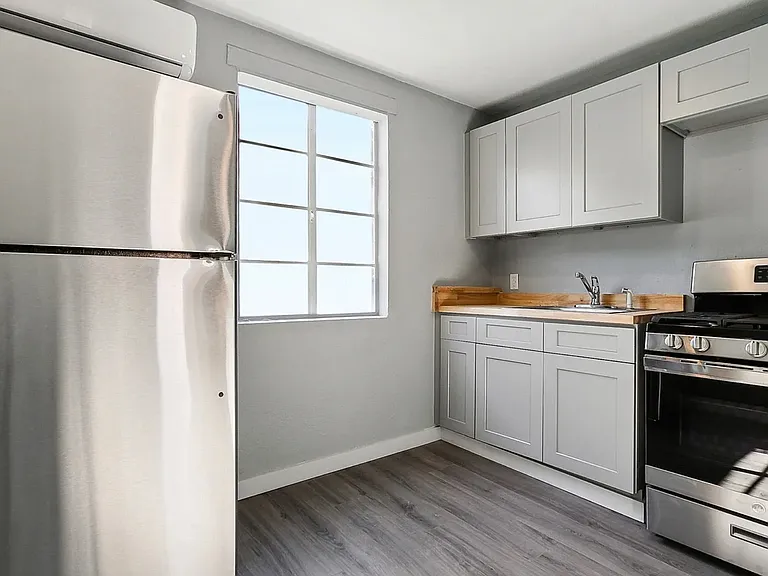 2316 Washington Ave #101 — Photo 1